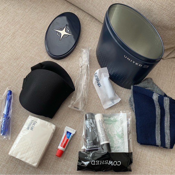 NWT United/Polaris Travel Kit: Unopened Blue Metal Box, Travel Necessities - Picture 4 of 6